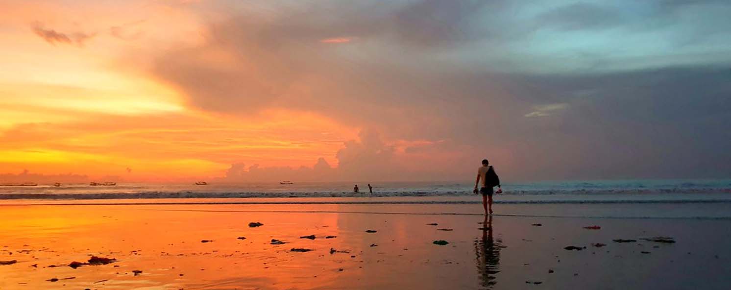 Bali, surf, naturaleza y relax. Turismo responsable. Inmersión cultural. Turismo sostenible.